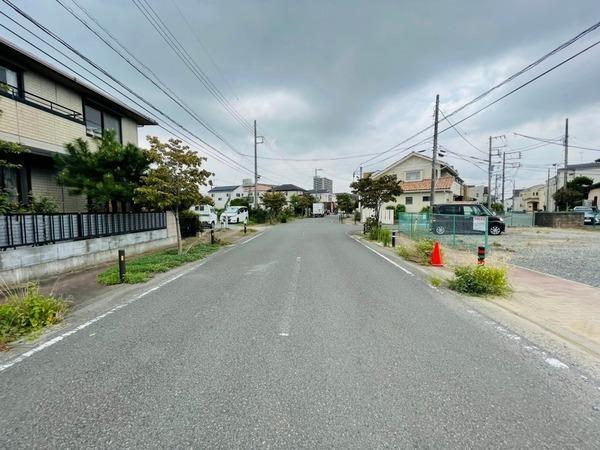 �_�ސ쌧������s���v�ۂ̓y�n�̑O�ʓ��H�܂ތ��n�ʐ^