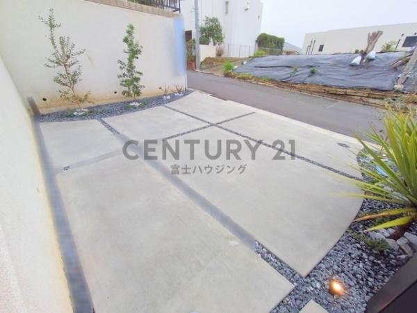 �_�ސ쌧����s�А��R1���ڂ̐V�z��ˌ��Ă̒��ԏ�