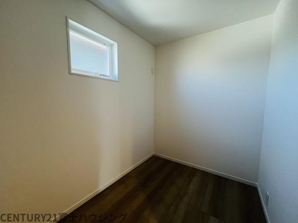 �_�ސ쌧����s�А��R1���ڂ̐V�z��ˌ��Ẵ��r���O�ȊO�̋���