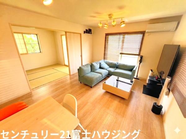 �_�ސ쌧����s�P�s5���� 5-10-4�̒��È�ˌ��Ẵ��r���O