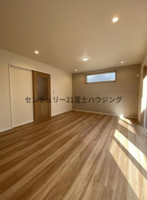 �_�ސ쌧����s���q�̐V�z��ˌ��Ẵ��r���O