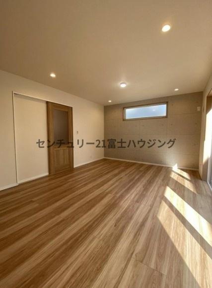 �_�ސ쌧����s���q�̐V�z��ˌ��Ẵ��r���O