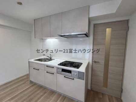 �_�ސ쌧����s�ΐ�6���ڂ̒��Ã}���V�����̃L�b�`��