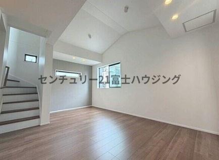 �_�ސ쌧������s�\�ԍ�2���ڂ̐V�z��ˌ��Ẵ��r���O