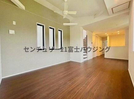 �_�ސ쌧������s�\�ԍ�2���ڂ̐V�z��ˌ��Ẵ��r���O