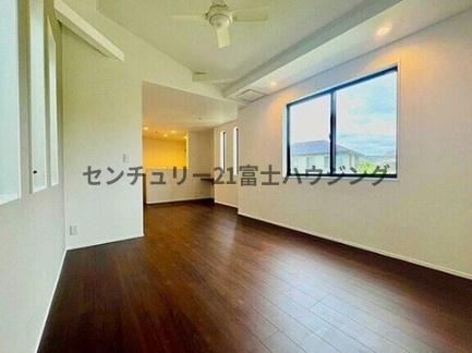 �_�ސ쌧������s�\�ԍ�2���ڂ̐V�z��ˌ��Ẵ��r���O