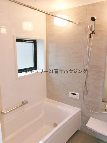 �_�ސ쌧������s����3���ڂ̒��È�ˌ��Ă̗���