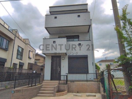 神奈川県茅ヶ崎市香川3丁目の中古一戸建ての現地外観写真