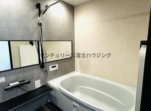 �_�ސ쌧����s�����C��2���ڂ̒��Ã}���V�����̗���
