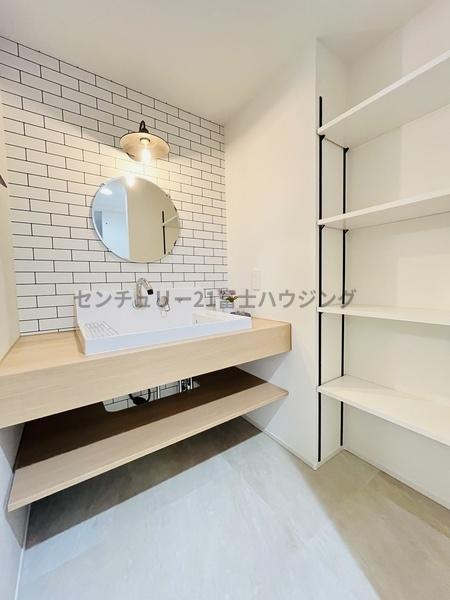 �_�ސ쌧������s������̒��Ã}���V�����̐��ʑ�E���ʏ�
