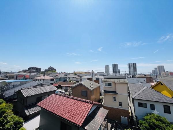 �_�ސ쌧����s�ғ��V��1���ڂ̒��Ã}���V�����̏Z�˂���̒��]�ʐ^