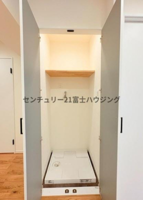 �_�ސ쌧����s�ғ����C��4���ڂ̒��Ã}���V�����̐��ʑ�E���ʏ�