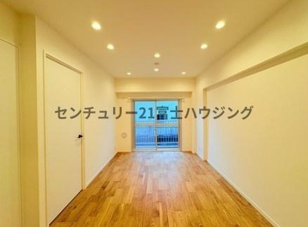 �_�ސ쌧����s�ғ����C��4���ڂ̒��Ã}���V�����̃��r���O