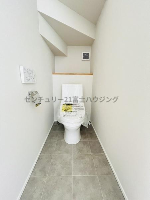 �_�ސ쌧������s����1���ڂ̐V�z��ˌ��Ẵg�C��