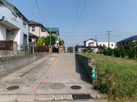 �_�ސ쌧����s�{���̒��È�ˌ��Ă̑O�ʓ��H�܂ތ��n�ʐ^