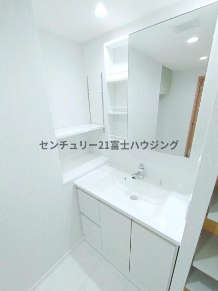 �_�ސ쌧������s���h�̒��Ã}���V�����̐��ʑ�E���ʏ�