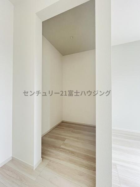 �_�ސ쌧������s���C�ݖk5���ڂ̐V�z��ˌ��Ă̎��[