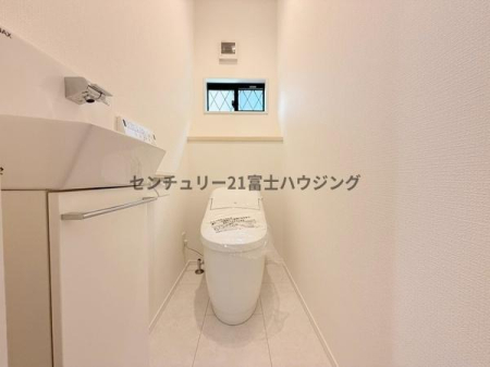 �_�ސ쌧���q�s��K��5���ڂ̐V�z��ˌ��Ẵg�C��
