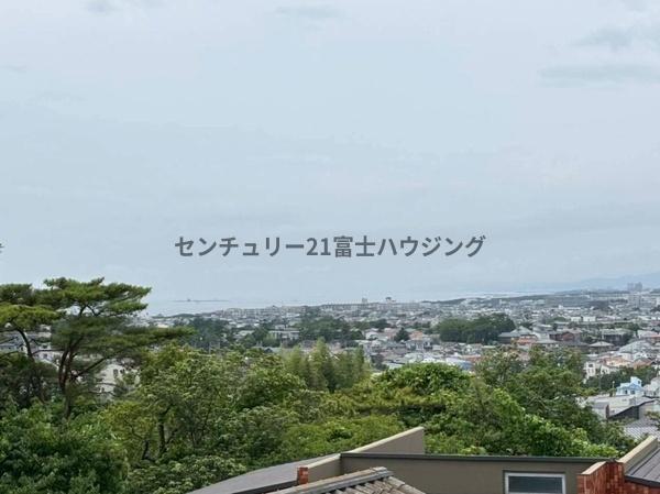 �_�ސ쌧����s�А��R5���ڂ̐V�z��ˌ��Ă̏Z�˂���̒��]�ʐ^