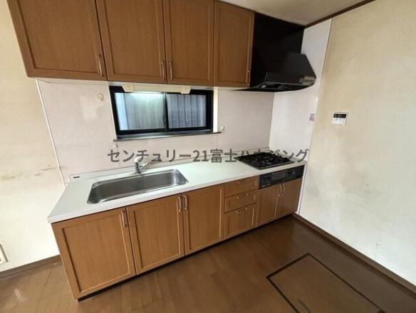 �_�ސ쌧����s���̒��È�ˌ��ẴL�b�`��