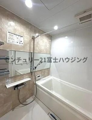 �_�ސ쌧����s�Ԃ̖؂̒��Ã}���V�����̗���