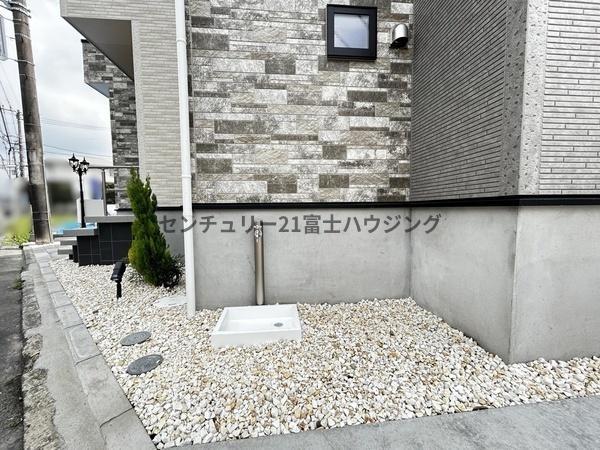 �_�ސ쌧����s�H��5���ڂ̐V�z��ˌ��Ẳ摜