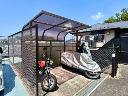 �_�ސ쌧���q�s�␣ 700-4�̒��Ã}���V�����̂��̑����p��
