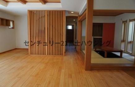 �_�ސ쌧����s�А��C��2���ڂ̒��È�ˌ��Ẵ��r���O