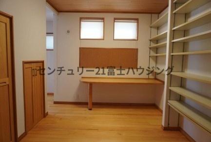 �_�ސ쌧����s�А��C��2���ڂ̒��È�ˌ��Ẵ��r���O