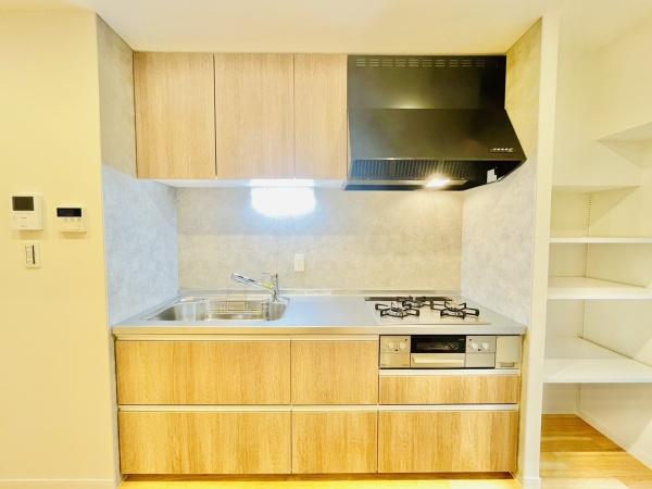 �_�ސ쌧����s��� 5056-4�̒��Ã}���V�����̃L�b�`��