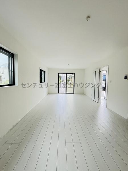�_�ސ쌧������s�l�V���̐V�z��ˌ��Ẵ��r���O