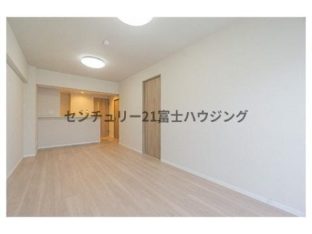 �_�ސ쌧����s�����C��2���ڂ̒��Ã}���V�����̃��r���O