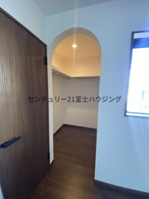 �_�ސ쌧������s����1���ڂ̐V�z��ˌ��Ă̎��[