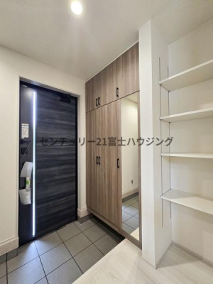 �_�ސ쌧����s�{����7���ڂ̐V�z��ˌ��Ă̌���