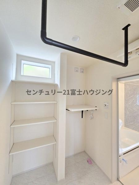 �_�ސ쌧����s�{����7���ڂ̐V�z��ˌ��Ă̐��ʑ�E���ʏ�