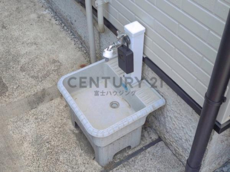 �_�ސ쌧����s�����̒��È�ˌ��Ă̒��ԏ�