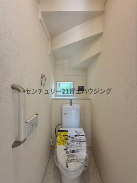 �_�ސ쌧������s����3���ڂ̐V�z��ˌ��Ẵg�C��