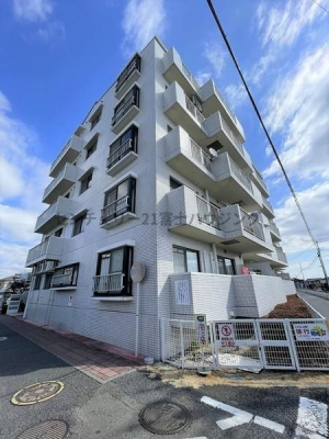 神奈川県茅ヶ崎市高田1丁目の中古マンションの現地外観写真