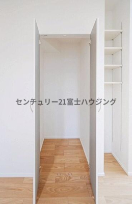 �_�ސ쌧������s���6���ڂ̐V�z��ˌ��Ă̎��[