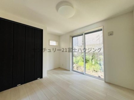 �_�ސ쌧������s�x�m�����̐V�z��ˌ��Ă̐Q��