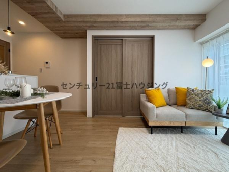 �_�ސ쌧����s�Ó��1���ڂ̒��Ã}���V�����̃��r���O