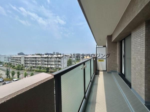 �_�ސ쌧������s���h 1219-1�̒��Ã}���V�����̃o���R�j�[