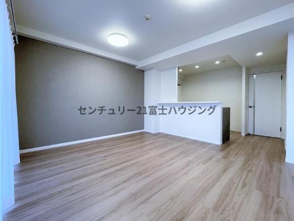�_�ސ쌧������s�\�ԍ�3���ڂ̒��Ã}���V�����̃��r���O