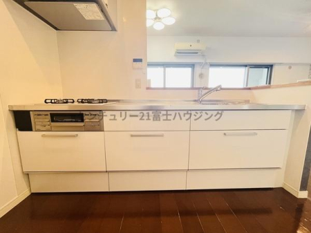 �_�ސ쌧������s�����̒��Ã}���V�����̃L�b�`��