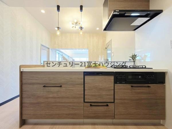 �_�ސ쌧������s������2���ڂ̒��Ã}���V�����̃L�b�`��