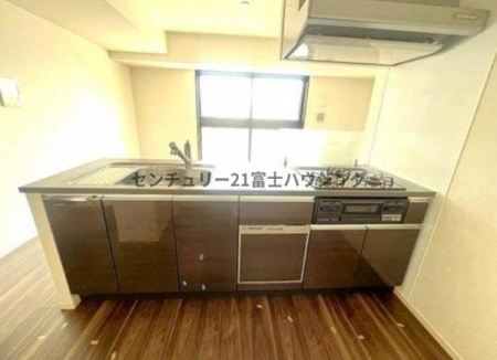 �_�ސ쌧����s�{��1���ڂ̒��Ã}���V�����̃L�b�`��
