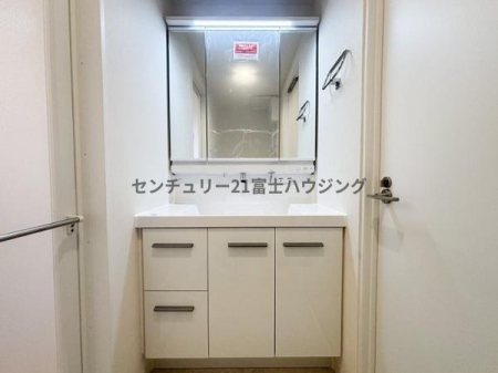 �_�ސ쌧����s�ғ��V��3���ڂ̒��Ã}���V�����̐��ʑ�E���ʏ�