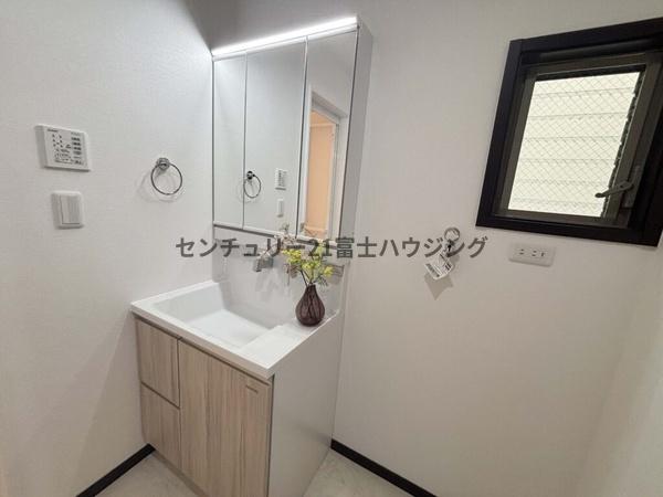 �_�ސ쌧������s�������̒��È�ˌ��Ă̐��ʑ�E���ʏ�