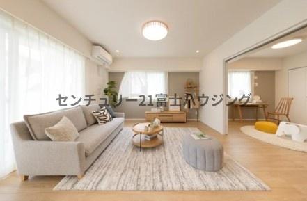 �_�ސ쌧����s����������3���ڂ̒��Ã}���V�����̃��r���O
