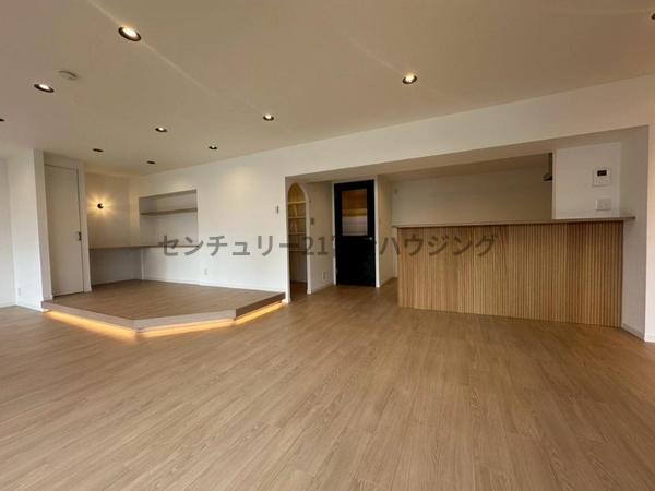 �_�ސ쌧����s�������̒��Ã}���V�����̃��r���O
